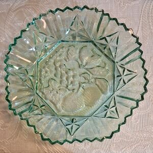 Vtg Federal Glass Green "Pioneer" Pattern Embossed Fruit Bowl With Sawtooth Edge